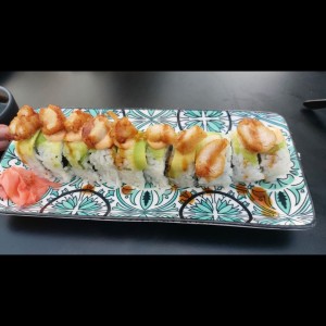 SUSHI - CHICKEN ROLL