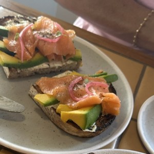Salmon Tost??
