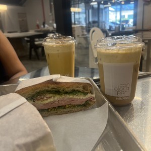 Foccaccia de Mortadela Pistacho + Iced Pumpkin Spice Latte