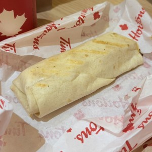 Wrap salchicha huevo