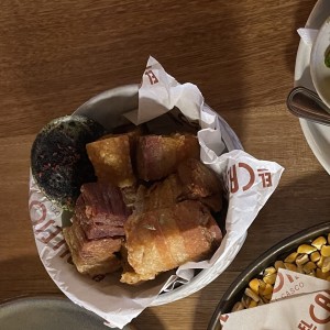 Entradas - CHICHARRONES