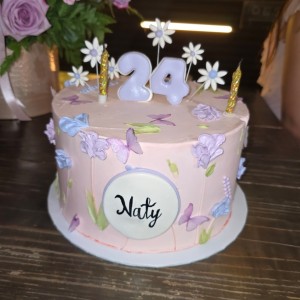 Pastel de cumpleaños de Red Velvet