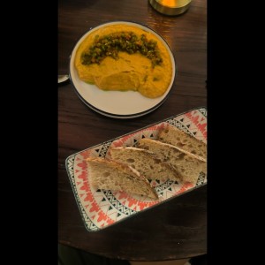 entrada - hummus