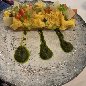 Brunch - AVOCADO "TOAST BREAK"