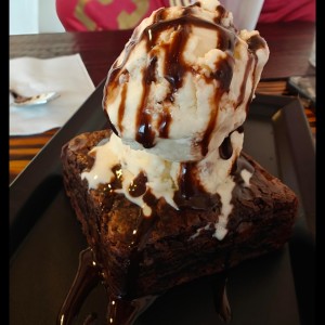 Brownie con Helado