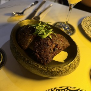Empanaditas de Aji de Gallina
