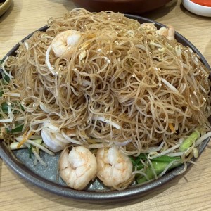 Fideos de arroz con camaron