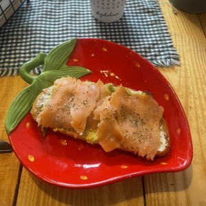 Tostada de salmón 