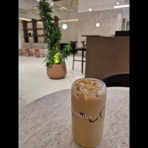 iced caramel latte