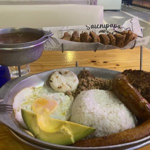 Bandeja Paisa / Paisa Tray
