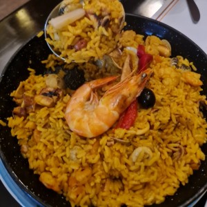 Paella Marinera (Solo Mariscos)