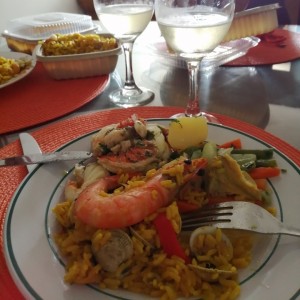 Paella Marinera (Solo Mariscos)