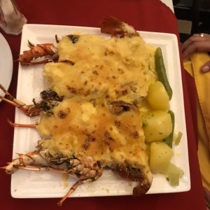 langosta gratinada
