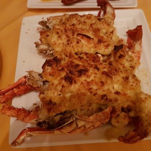 Langosta gratinada.