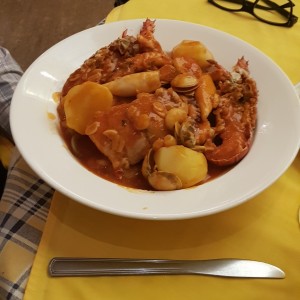 Zarzuela de mariscos.