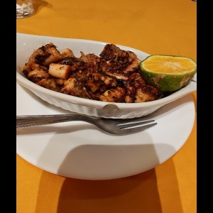 Entradas - Pulpo Al Carbón