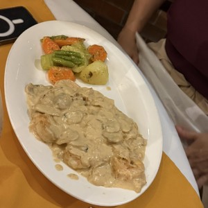 Corvina en salsa de Langostinos