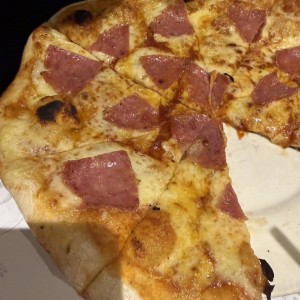 Pizza salame