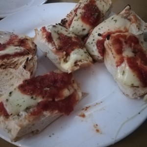 pan con disk tomate..