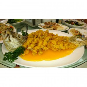 Pescado al racimo de uvas, en salsa agridulce