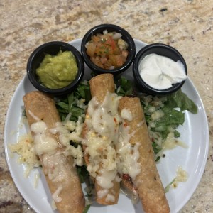 FAVORITOS - Flautas de Pollo
