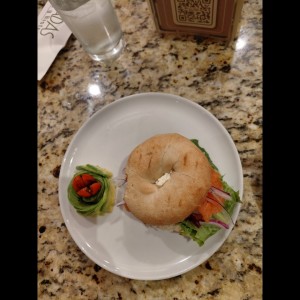 Bagel de Salmon ahumado/ Smoked salmon bagel