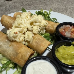 FAVORITOS - Flautas de pollo