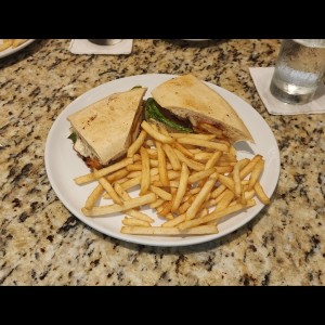 EMPAREDADOS - Panini de Pollo
