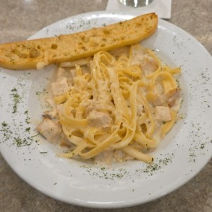 FAVORITOS - Fetuccini Alfredo