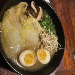 Ramen vegetariano