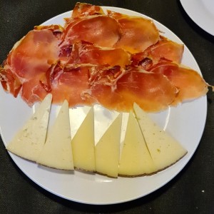 JAMON SERENO Y QUESO MANCHEGO