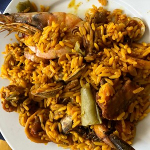 Paella mixta