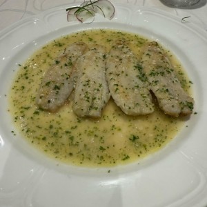 Corvina en Salsa Verde con Almejas
