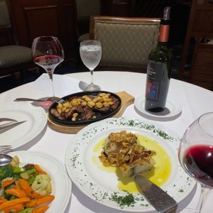 Filete de Mero con ajo rostizado