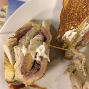 Emparedados /Sandwiches - Club Sandwich