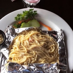 Pasta al cartucho con mariscos 
