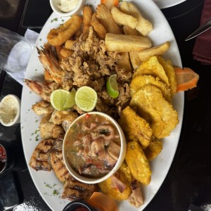 Bandeja de Mariscos