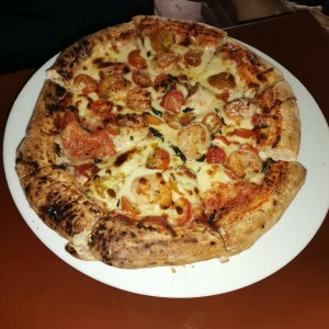 Pizza de camarones deliciosa.