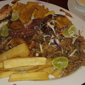 Picada de Mariscos