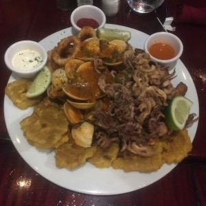 Picada de mariscos