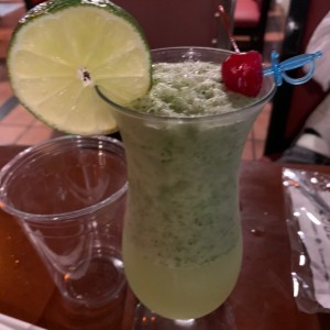 Limonada con hierba buena