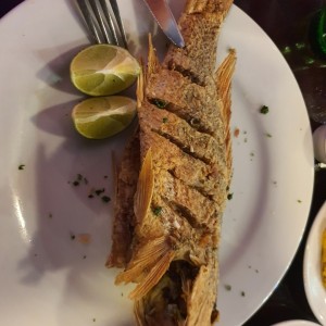 Pargo Entero Frito