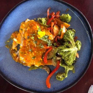 Filete de Corvina al Ajillo