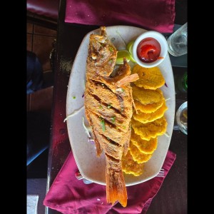 Pargo Entero Frito