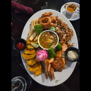 Bandeja de Mariscos