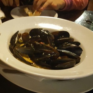 mejillones al ajillo