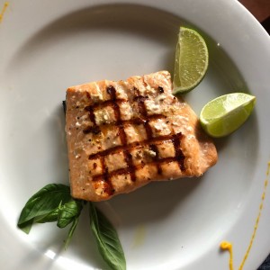salmon al carbon