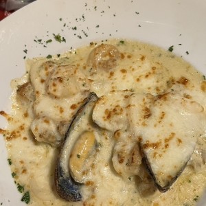 Filete de Corvina Rellena de Mariscos