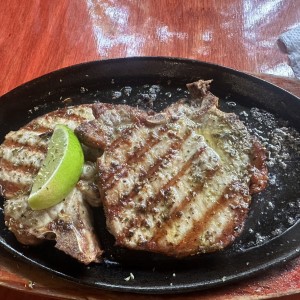 Chuletas de Cerdo a la Griega