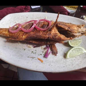 Pargo Entero Frito